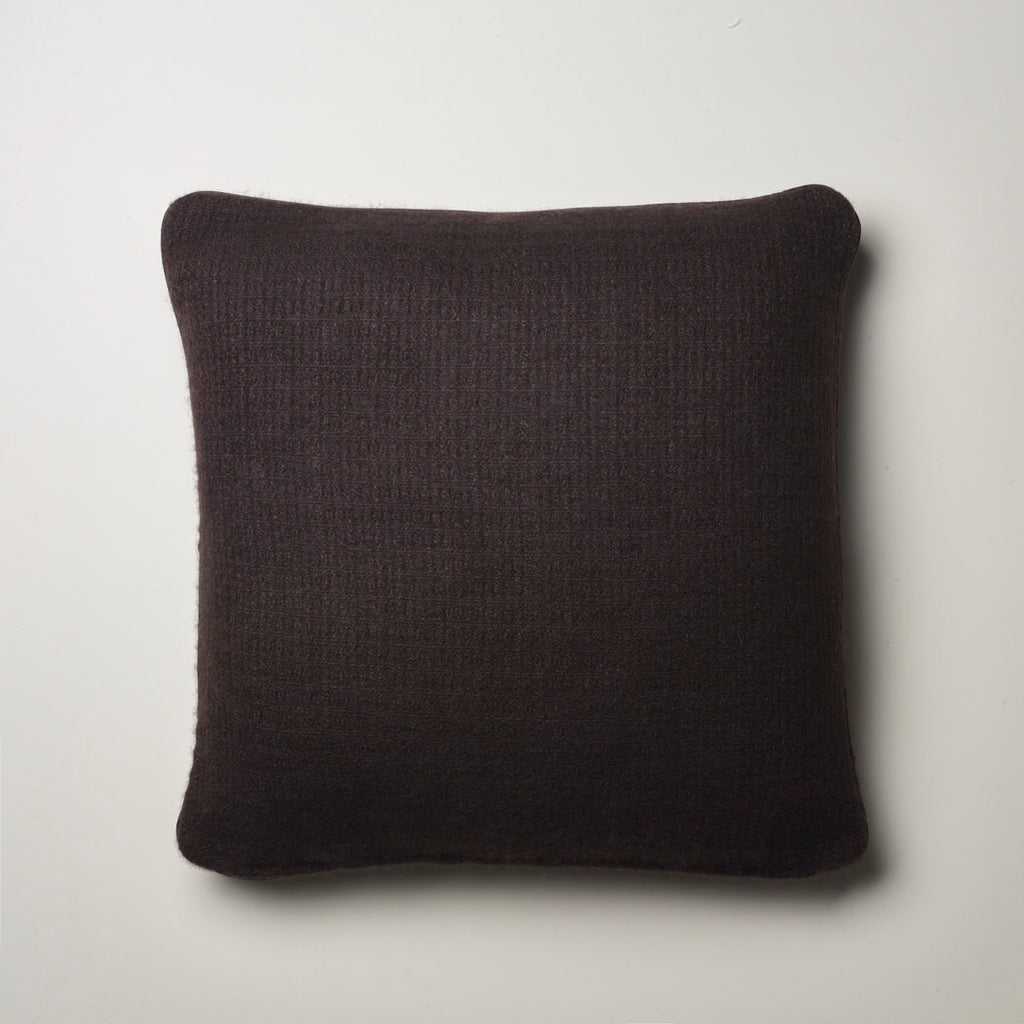 CASHMERE PILLOW FINE WAFFLE WEAVE · CHOCOLATE