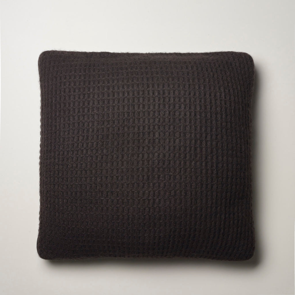 CASHMERE PILLOW WAFFLE WEAVE · CHOCOLATE