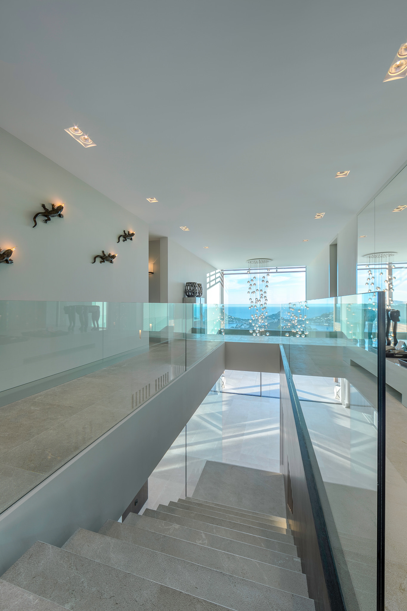 Miro 8 — Glass gallery staircase