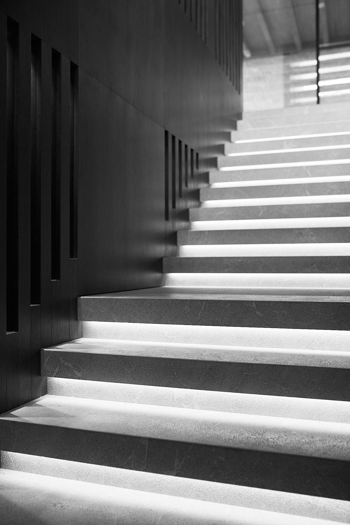 Miro 8 — Stone staircase light