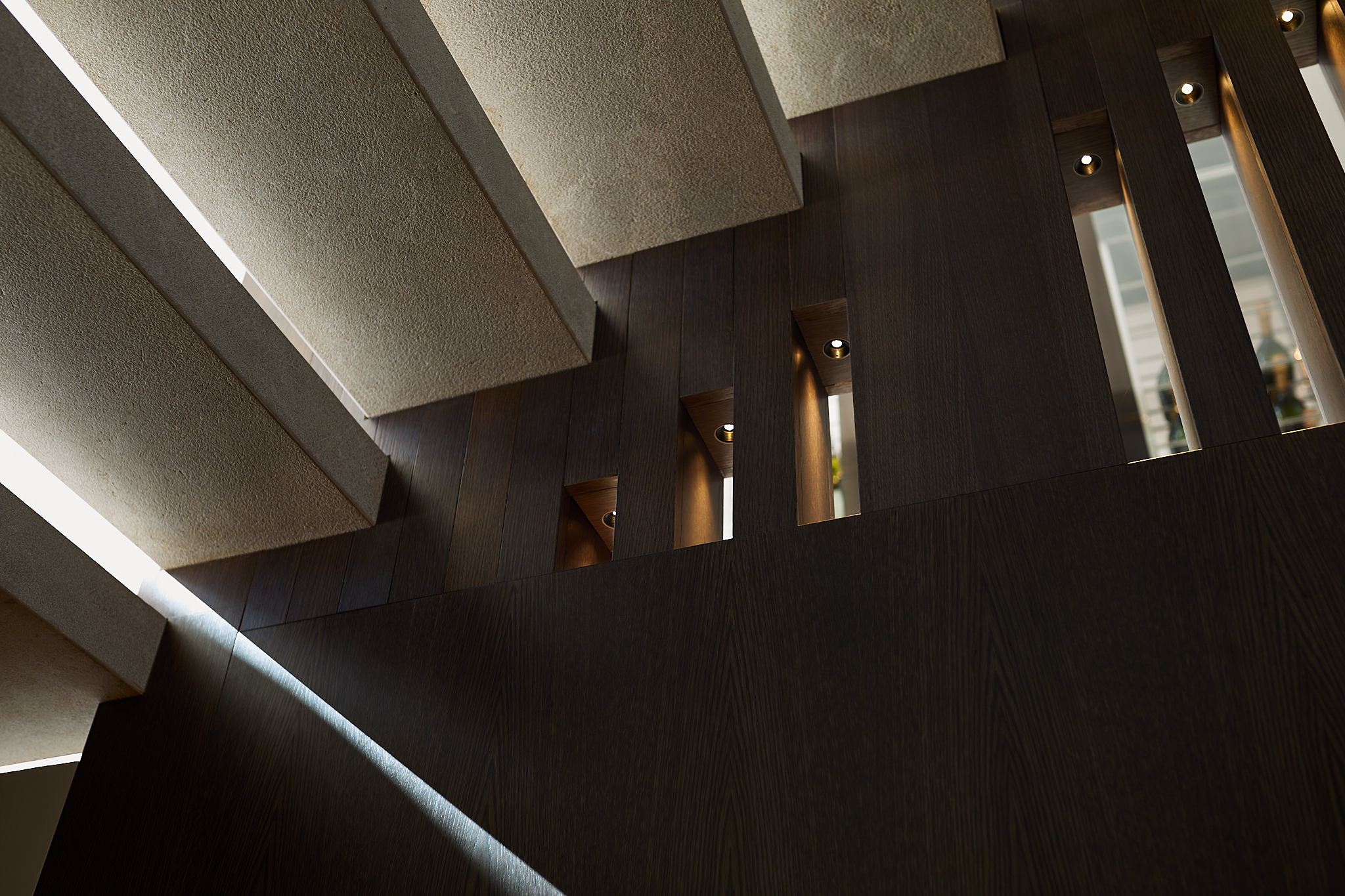 Miro 8 — Dark staircase light