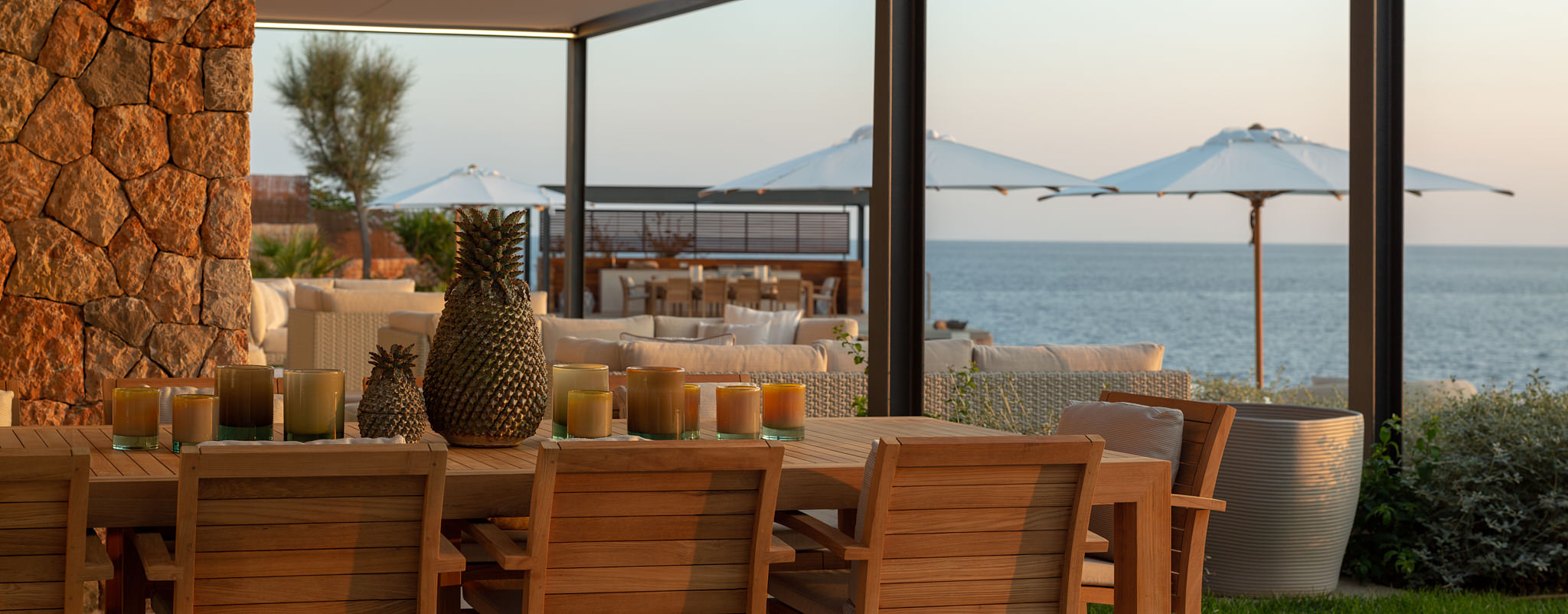 Seaside Villa CA — Outdoor dining dusk