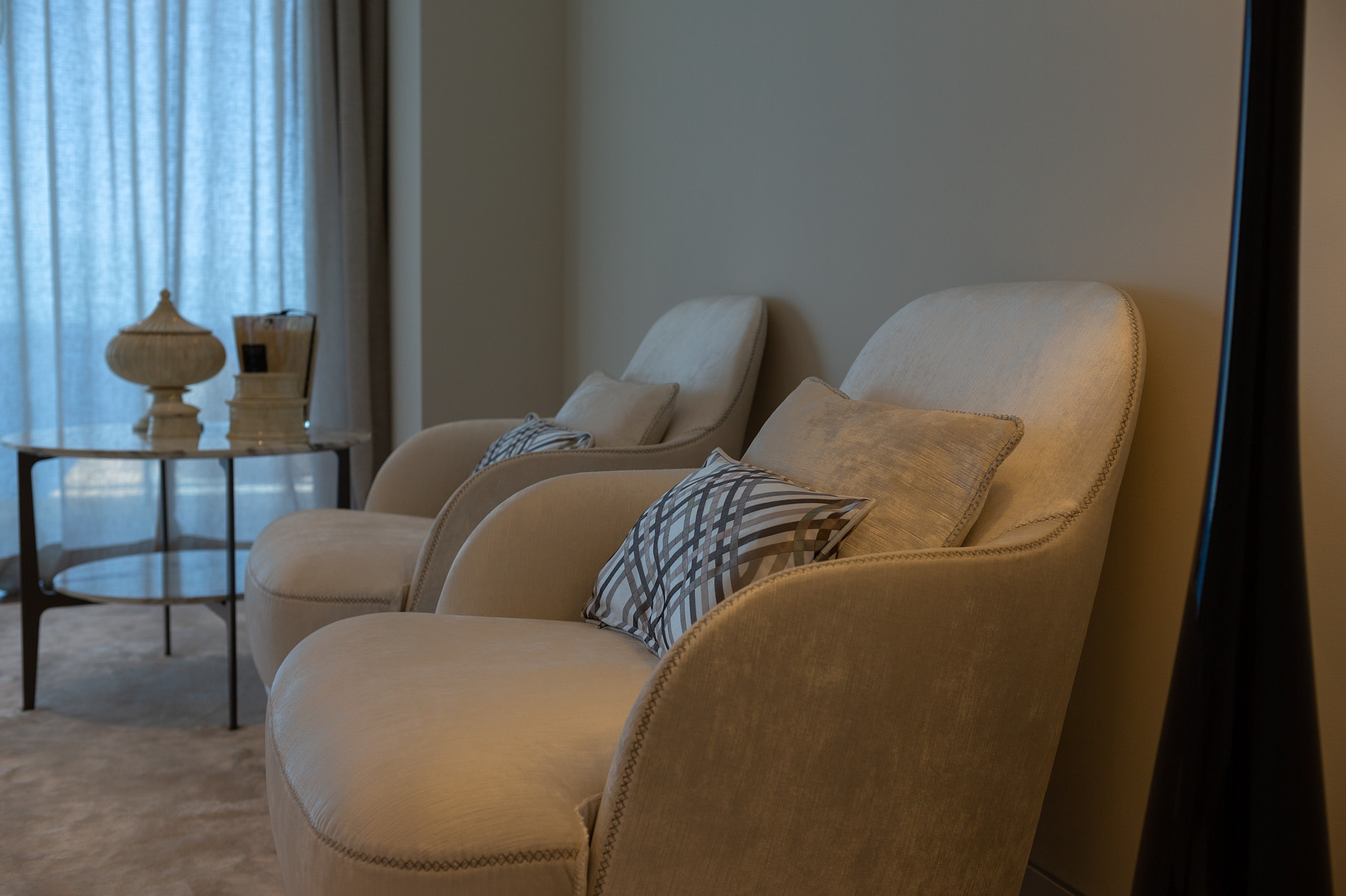 Seaside Villa CA — Velvet armchairs cushions