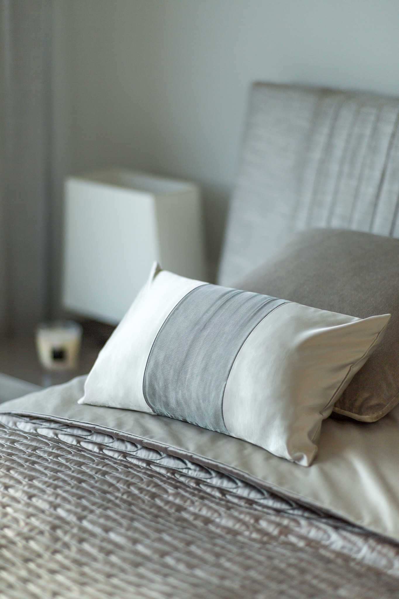 Apartment CA — Bedroom silk cushion