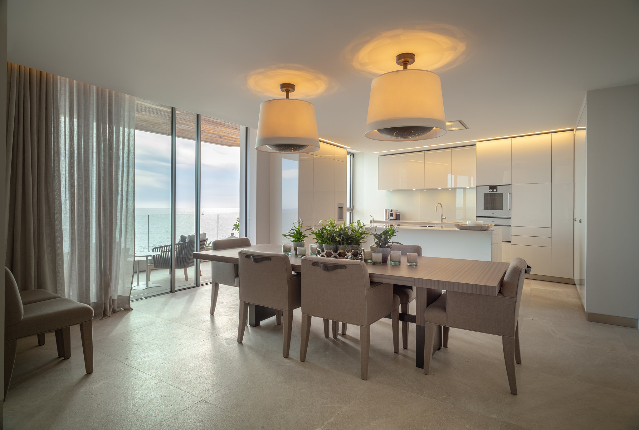 Penthouse CA — Dining pendants sea