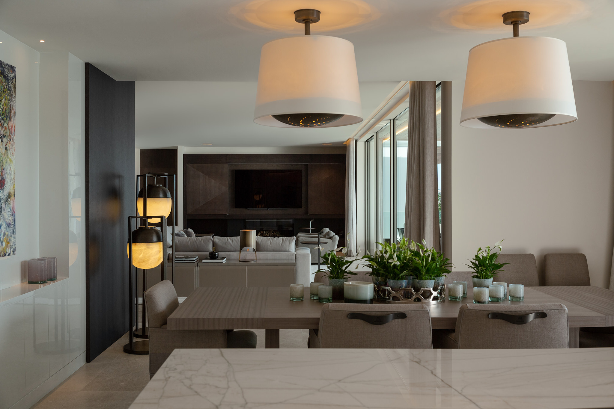 Penthouse CA — Kitchen dining marble